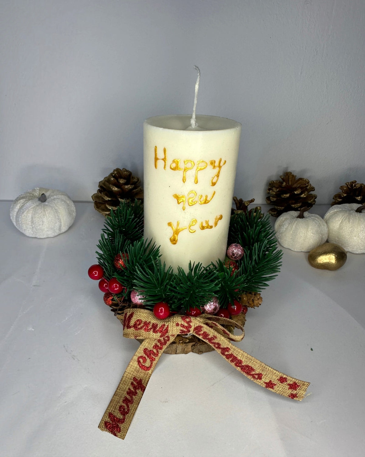 Χριστουγεννιάτικη σύνθεση με κερί Happy New Year