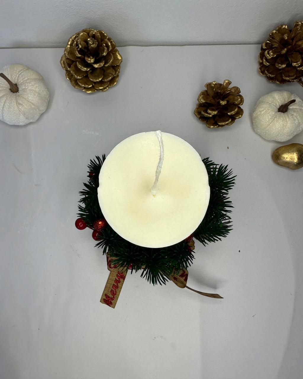 Χριστουγεννιάτικη σύνθεση με κερί Happy New Year